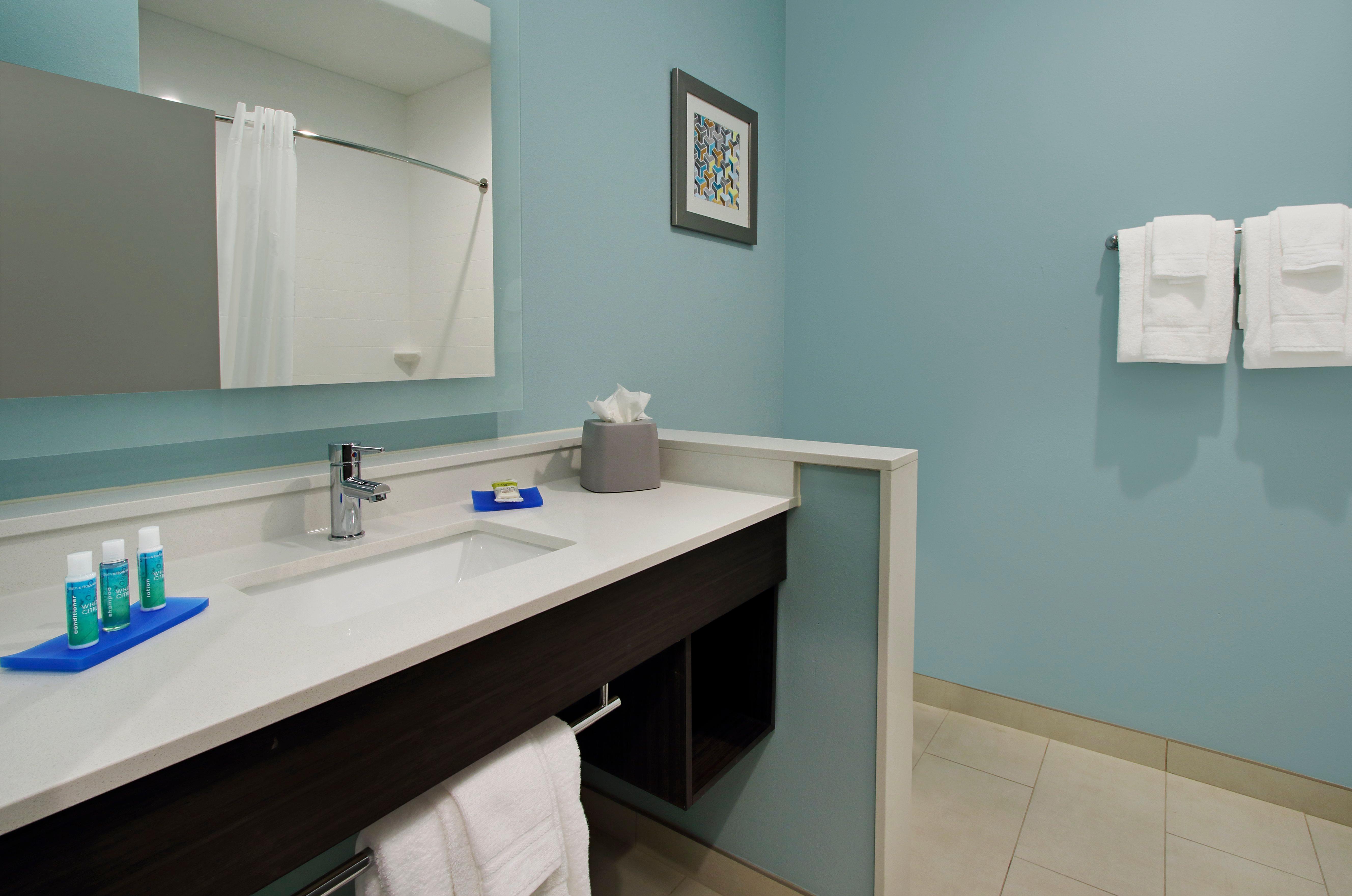 Holiday Inn Express & Suites - Lake Charles South Casino Area By Ihg Екстер'єр фото