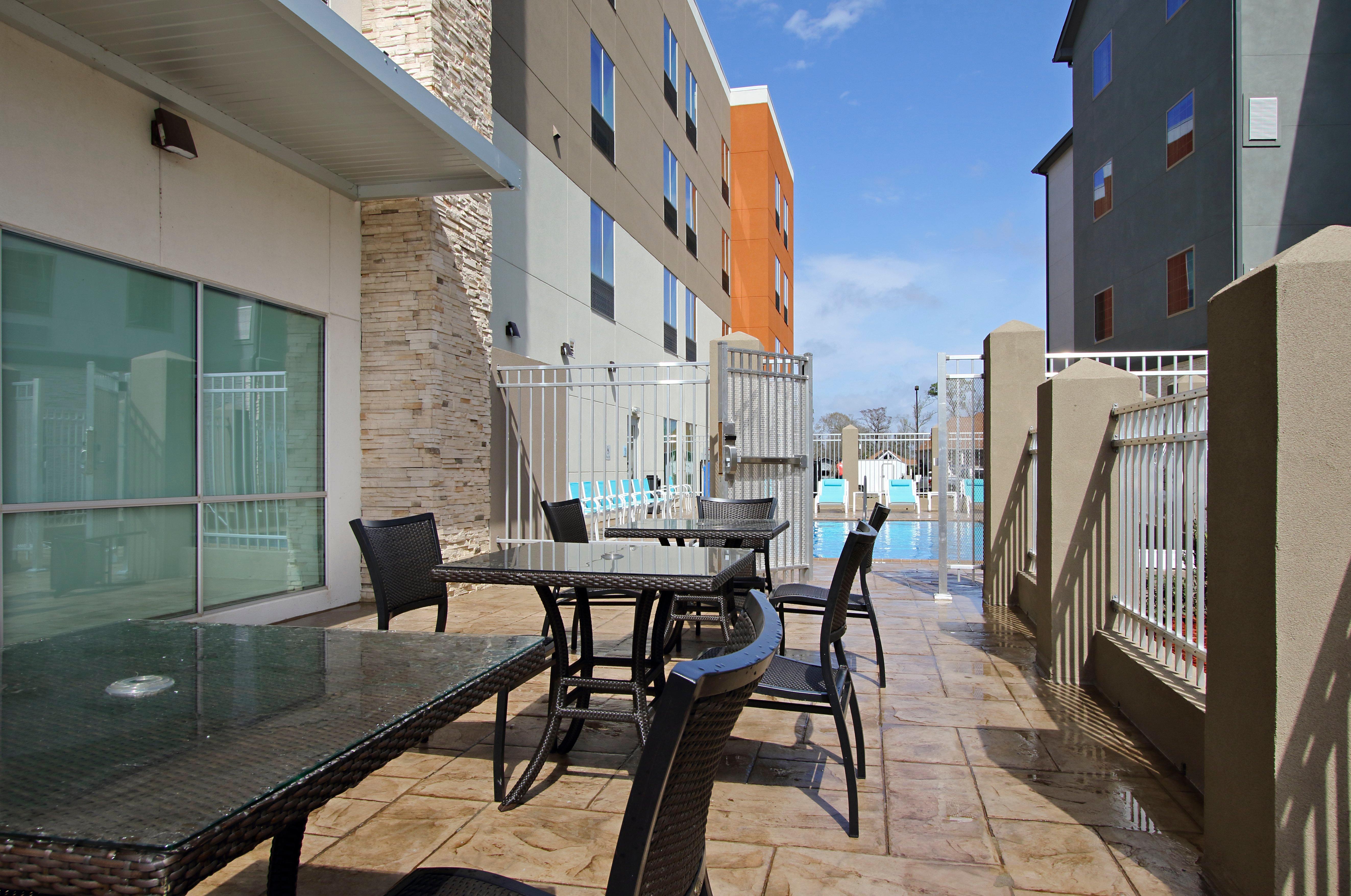 Holiday Inn Express & Suites - Lake Charles South Casino Area By Ihg Екстер'єр фото